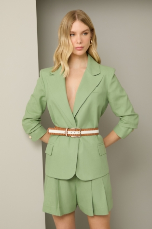 CONJUNTO BLAZER E SHORT PREGAS ALFAIATAR VERDE ANNE FERNANDES